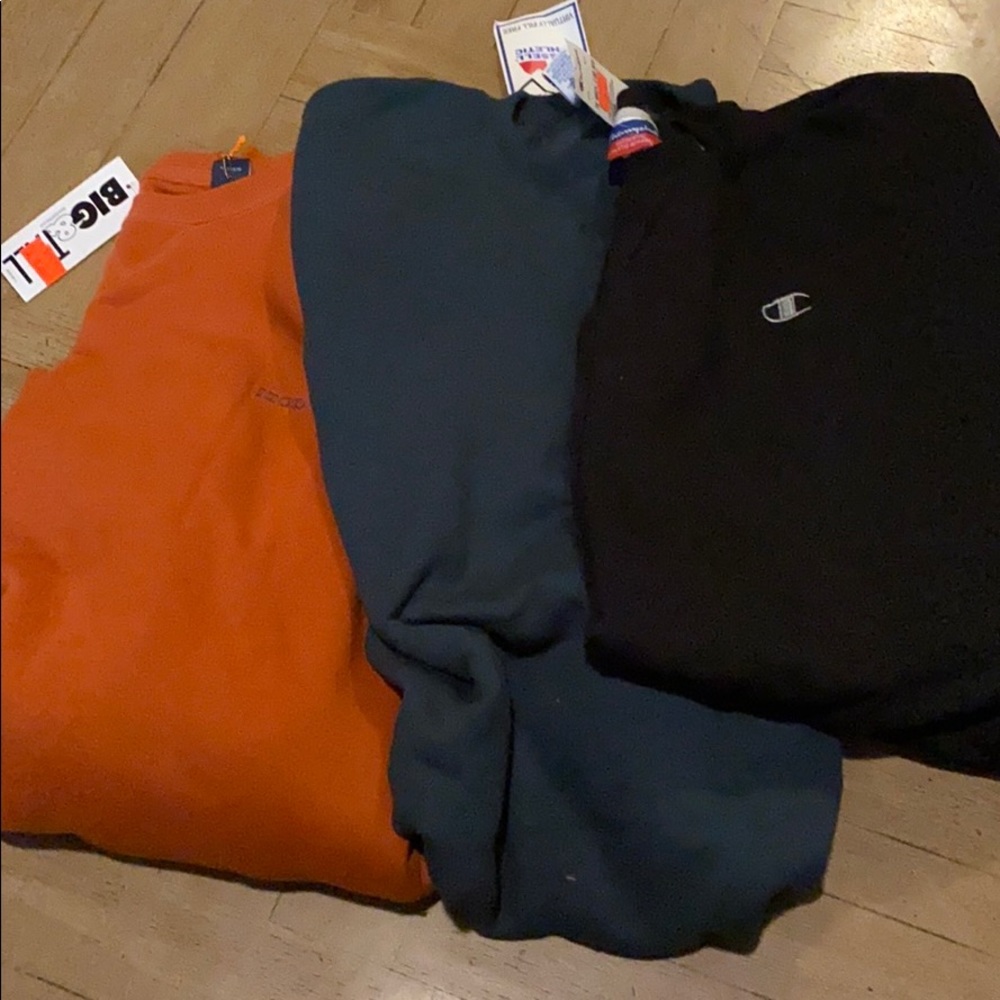 Sweat shirts Izod Champion and Russell